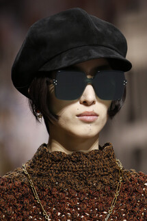 Details Christian Dior , Details Dior Fall 2018 Ready-to-Wear , Детали показа Кристиан Диор , Детали показа Диор осень зима 2018 , Fashion show , неделя моды в Париже , PFW , Мария Грация Кьюри , Mainstyles